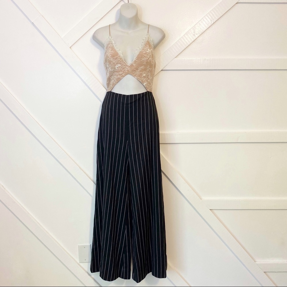 Vatanika Floral Lace Cutout V-Neck Wide-Leg Pin Stripe Contrast Jumpsuit Sz 4